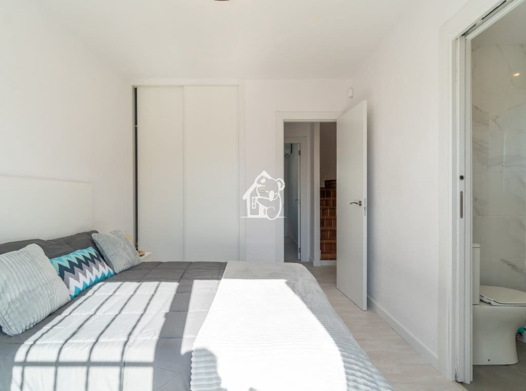 3 soveværelse Byhus til leje i Villamartin med swimmingpool - € 1.600 (Ref: 9772536)