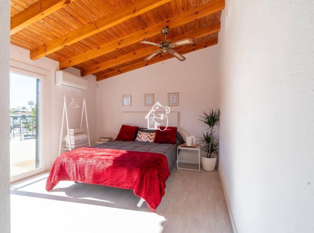 3 soveværelse Byhus til leje i Villamartin med swimmingpool - € 1.600 (Ref: 9772536)