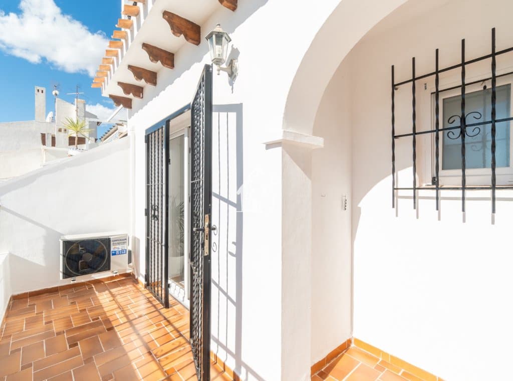 3 soveværelse Byhus til leje i Villamartin med swimmingpool - € 1.600 (Ref: 9772536)