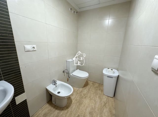 Apartamento de 2 habitaciones en Las Viñas, Guardamar del Segura en alquiler - 760 € (Ref: 9777550)