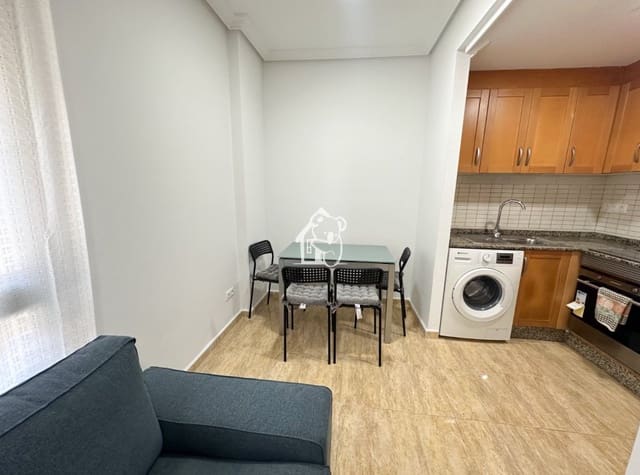 Apartamento de 2 habitaciones en Las Viñas, Guardamar del Segura en alquiler - 760 € (Ref: 9777550)