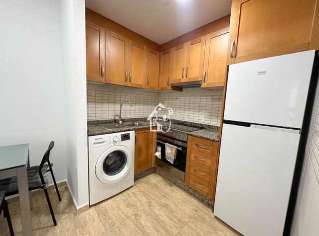 Apartamento de 2 habitaciones en Las Viñas, Guardamar del Segura en alquiler - 760 € (Ref: 9777550)