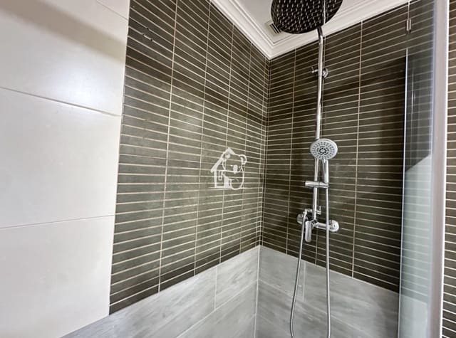 Apartamento de 2 habitaciones en Las Viñas, Guardamar del Segura en alquiler - 760 € (Ref: 9777550)