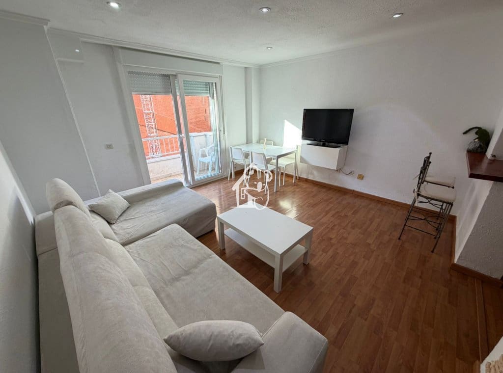 2 sypialnia Apartament do wynajęcia w Torrevieja - 850 € (Ref: 9780004)