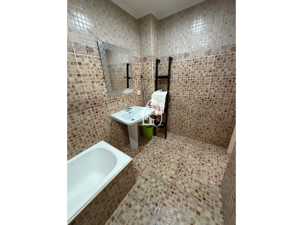 2 sypialnia Apartament do wynajęcia w Torrevieja - 850 € (Ref: 9780004)