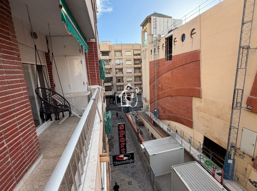 2 sypialnia Apartament do wynajęcia w Torrevieja - 850 € (Ref: 9780004)