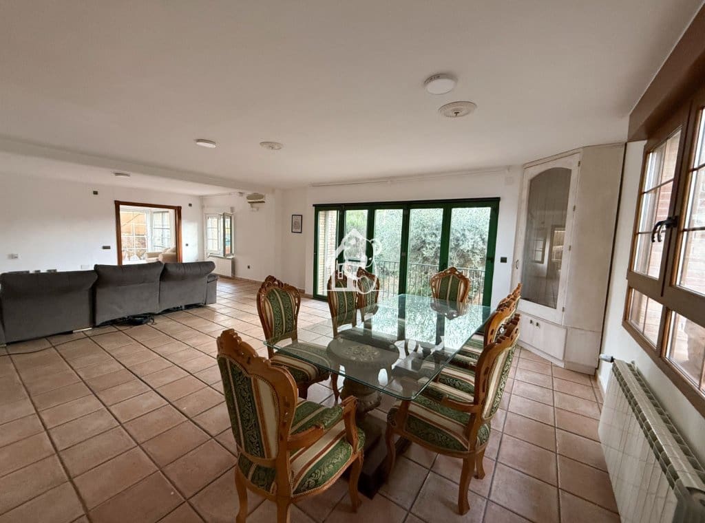 5 soverom Villa til salgs i Torrevieja med svømmebasseng garasje - € 700 000 (Ref: 9789982)