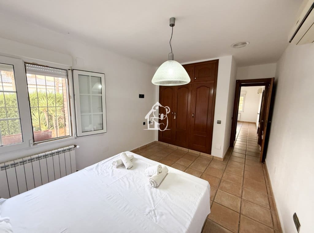 5 soverom Villa til salgs i Torrevieja med svømmebasseng garasje - € 700 000 (Ref: 9789982)