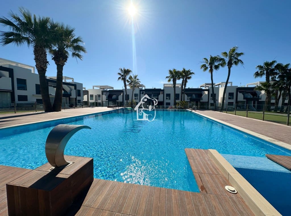 2 sovrum Bungalow att hyra i Orihuela Costa med pool garage - 1 500 € (Ref: 9789983)