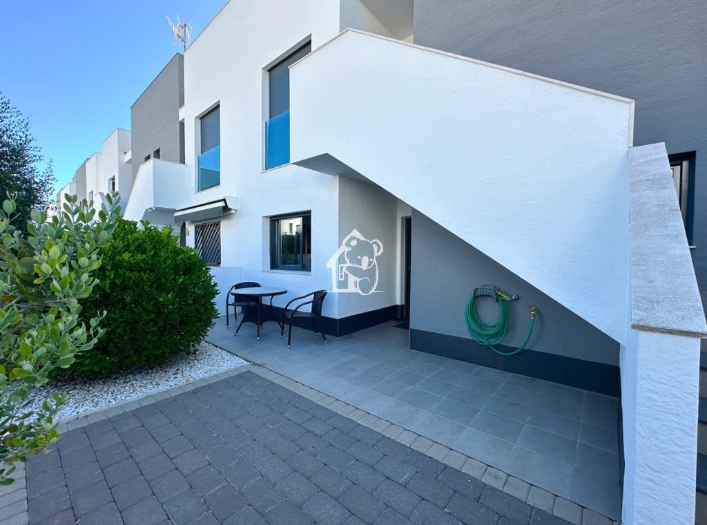 2 sovrum Bungalow att hyra i Orihuela Costa med pool garage - 1 500 € (Ref: 9789983)