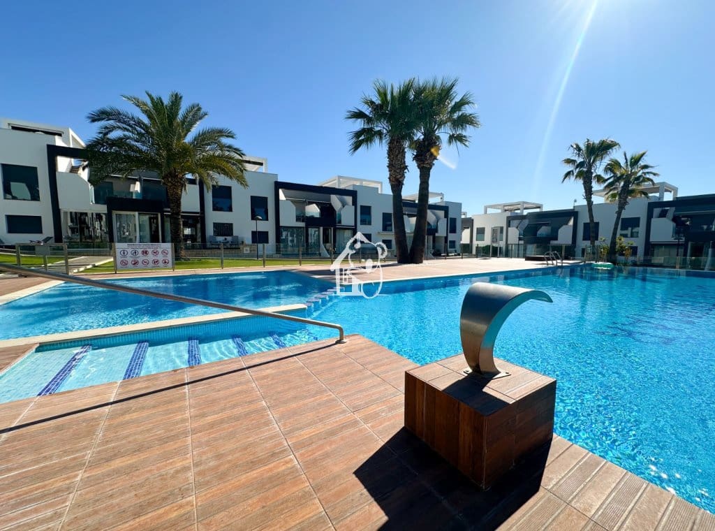 2 sovrum Bungalow att hyra i Orihuela Costa med pool garage - 1 500 € (Ref: 9789983)