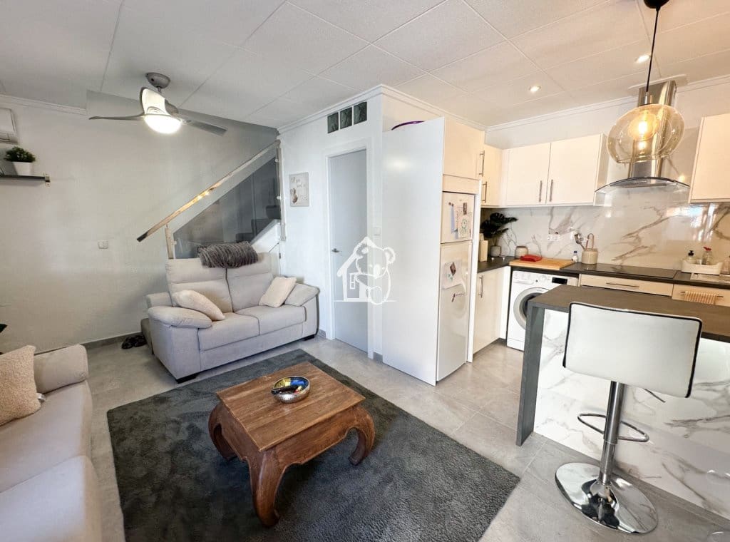 2 makuuhuone Huvila vuokrattavana paikassa San Fulgencio - 1 000 € (Ref: 9793815)