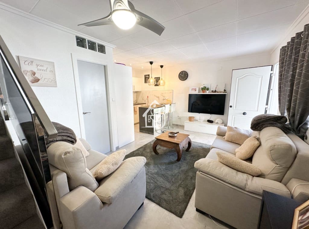 2 makuuhuone Huvila vuokrattavana paikassa San Fulgencio - 1 000 € (Ref: 9793815)