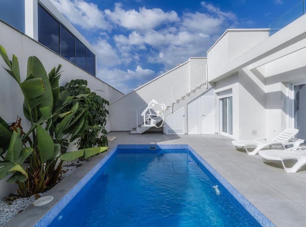 3 Zimmer Haus zu verkaufen in Los Montesinos mit Pool - 300.000 € (Ref: 9796280)