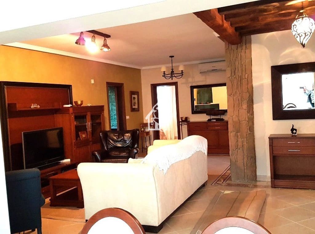 4 slaapkamer Villa te huur in Orihuela Costa met zwembad garage - € 2.700 (Ref: 9796281)