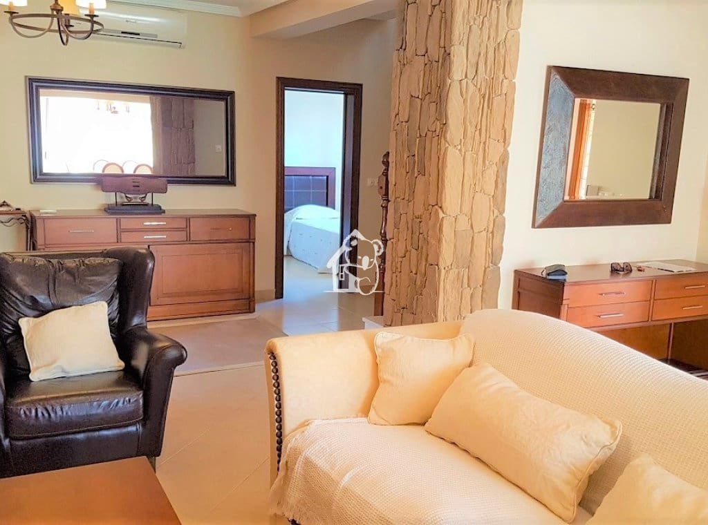 4 slaapkamer Villa te huur in Orihuela Costa met zwembad garage - € 2.700 (Ref: 9796281)