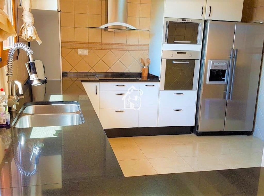 4 slaapkamer Villa te huur in Orihuela Costa met zwembad garage - € 2.700 (Ref: 9796281)