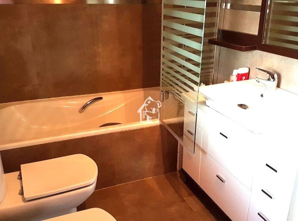 4 slaapkamer Villa te huur in Orihuela Costa met zwembad garage - € 2.700 (Ref: 9796281)