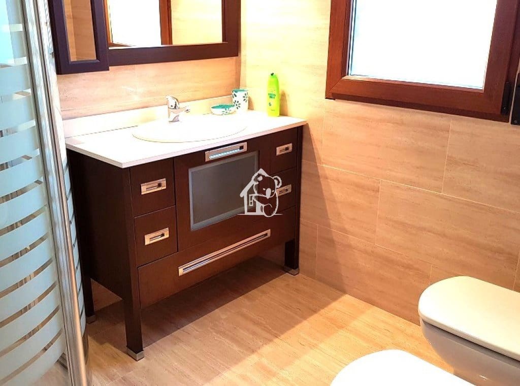 4 slaapkamer Villa te huur in Orihuela Costa met zwembad garage - € 2.700 (Ref: 9796281)