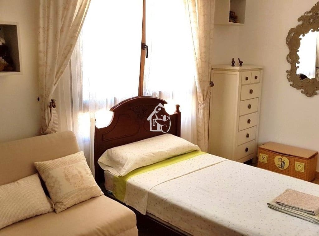 4 slaapkamer Villa te huur in Orihuela Costa met zwembad garage - € 2.700 (Ref: 9796281)