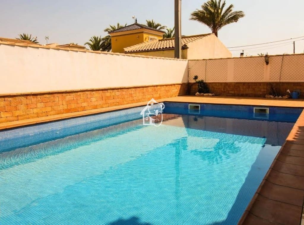 4 slaapkamer Villa te huur in Orihuela Costa met zwembad garage - € 2.700 (Ref: 9796281)
