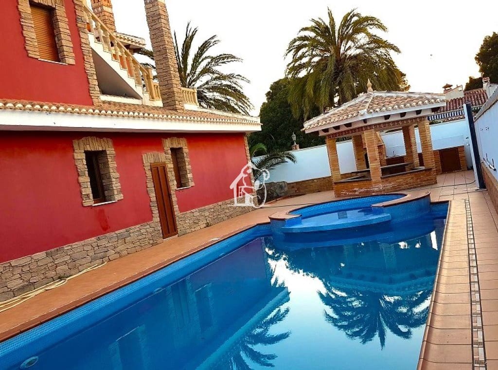 4 slaapkamer Villa te huur in Orihuela Costa met zwembad garage - € 2.700 (Ref: 9796281)