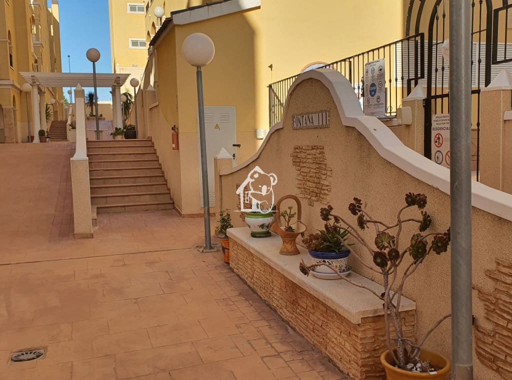 2 sypialnia Apartament do wynajęcia w Algorfa z basenem garażem - 700 € (Ref: 9796282)