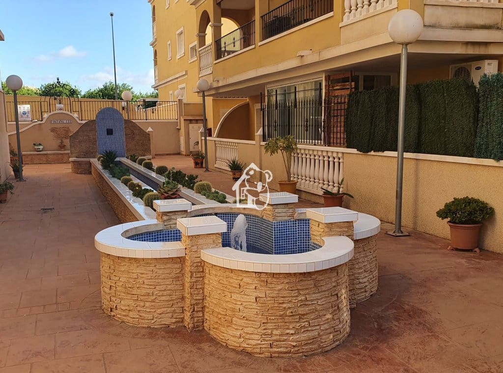 2 sypialnia Apartament do wynajęcia w Algorfa z basenem garażem - 700 € (Ref: 9796282)