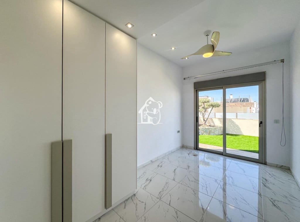 5 sypialnia Willa do wynajęcia w Orihuela Costa z basenem - 2 750 € (Ref: 9803831)