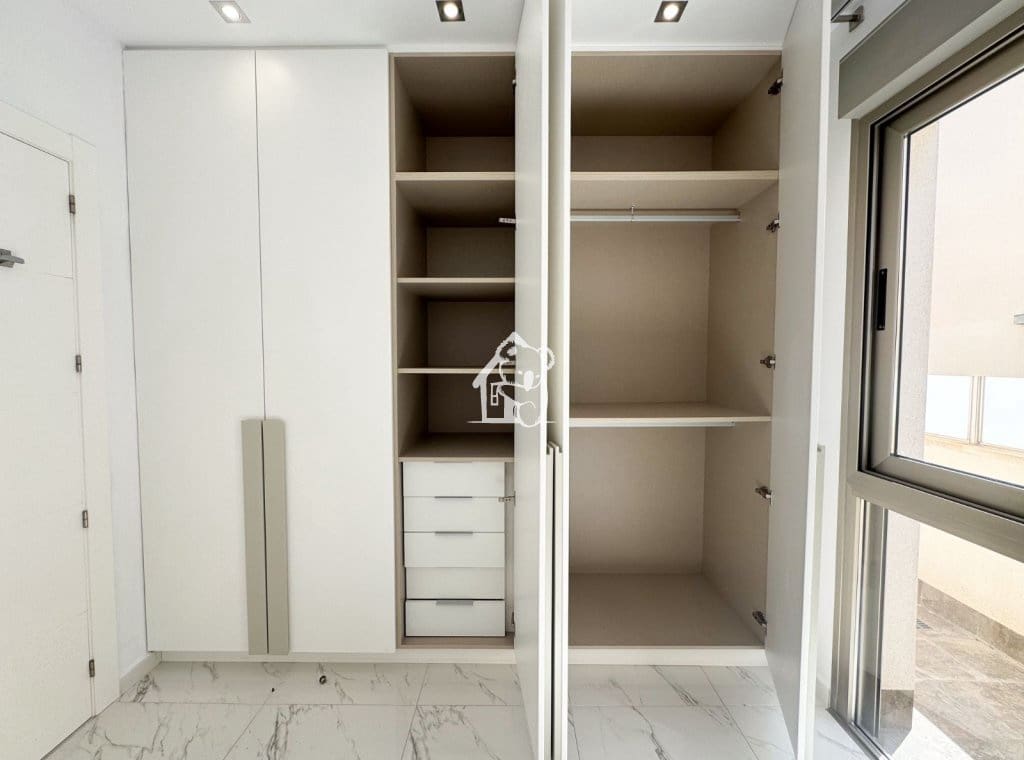 5 sypialnia Willa do wynajęcia w Orihuela Costa z basenem - 2 750 € (Ref: 9803831)