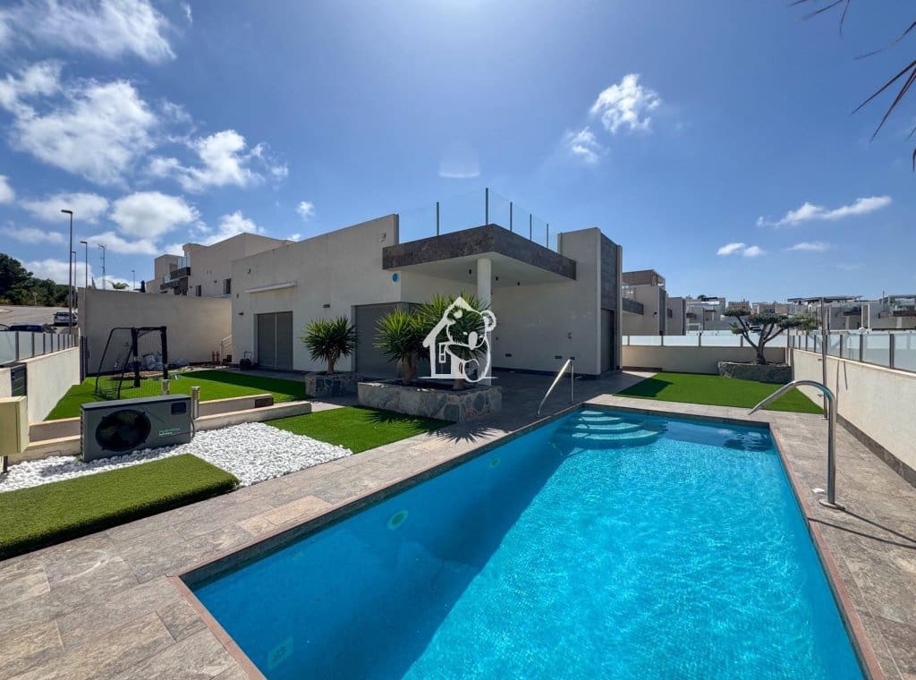 5 sypialnia Willa do wynajęcia w Orihuela Costa z basenem - 2 750 € (Ref: 9803831)