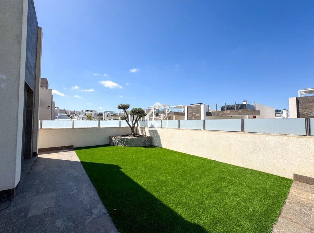 5 sypialnia Willa do wynajęcia w Orihuela Costa z basenem - 2 750 € (Ref: 9803831)