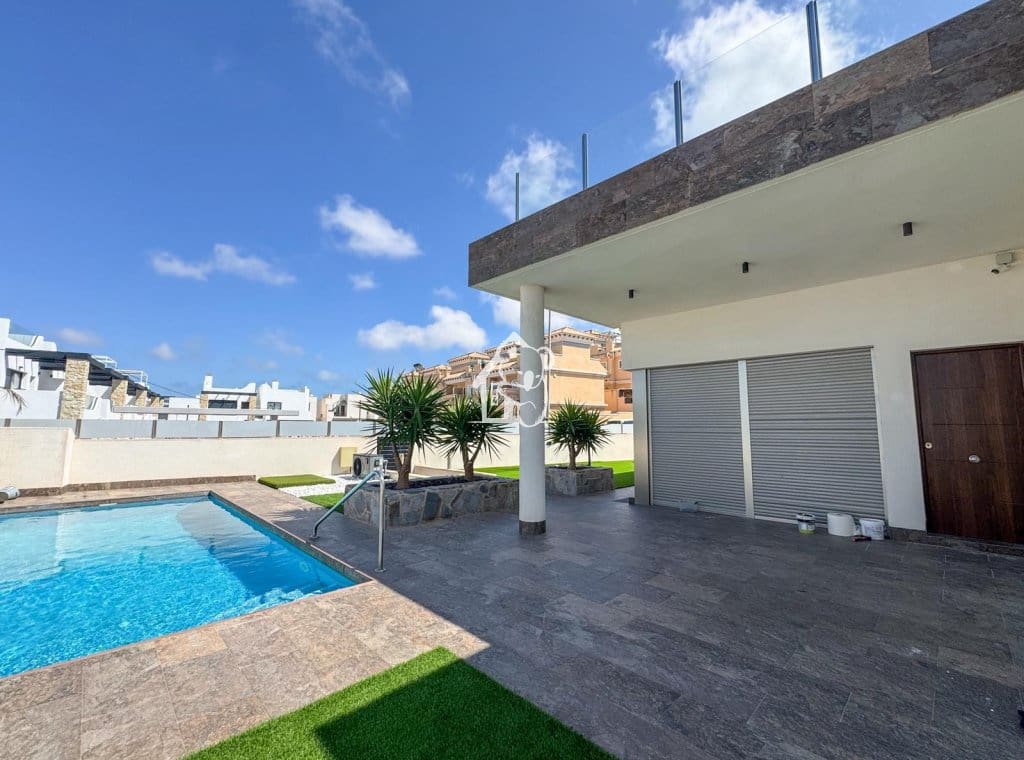 5 sypialnia Willa do wynajęcia w Orihuela Costa z basenem - 2 750 € (Ref: 9803831)