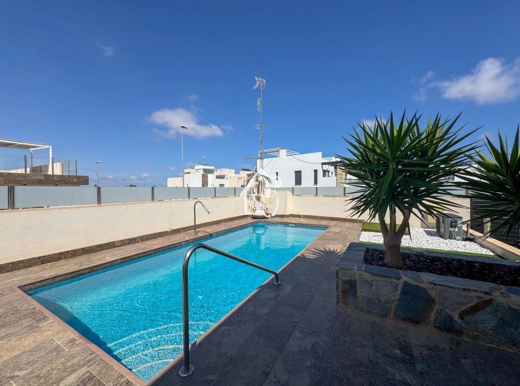 5 sypialnia Willa do wynajęcia w Orihuela Costa z basenem - 2 750 € (Ref: 9803831)