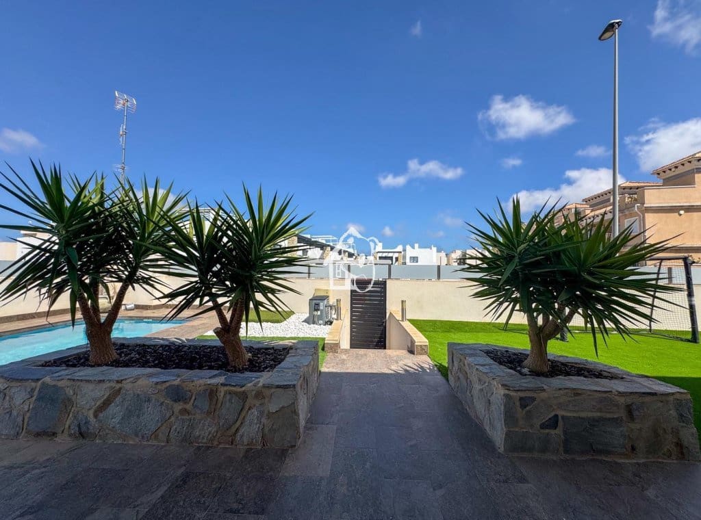 5 sypialnia Willa do wynajęcia w Orihuela Costa z basenem - 2 750 € (Ref: 9803831)