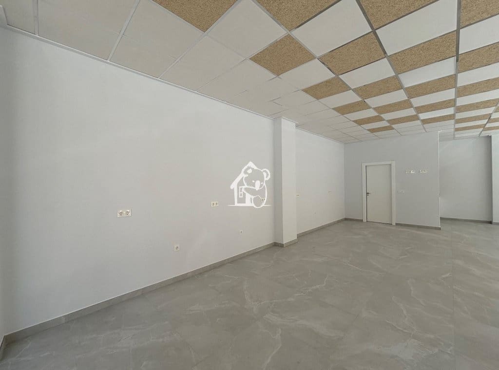 1 Zimmer Gewerbe zu vermieten in Torrevieja - 1.800 € (Ref: 9805858)