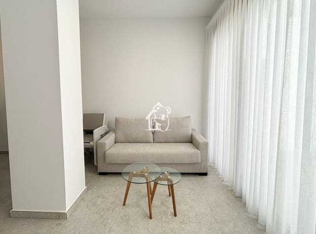 1 soveværelse Studio til leje i Playa de los Locos, Torrevieja - € 800 (Ref: 9805859)