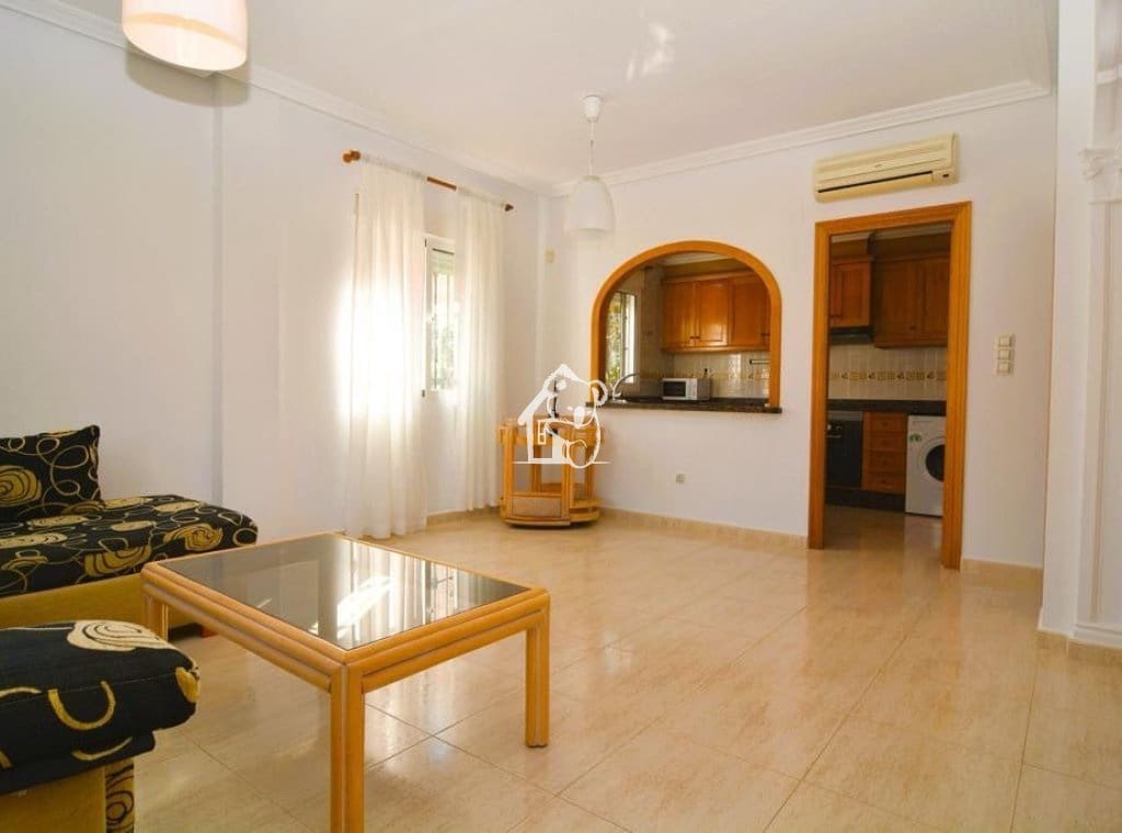 2 soverom Hus til leie i Torre de la Horadada med svømmebasseng - € 1 500 (Ref: 9815364)