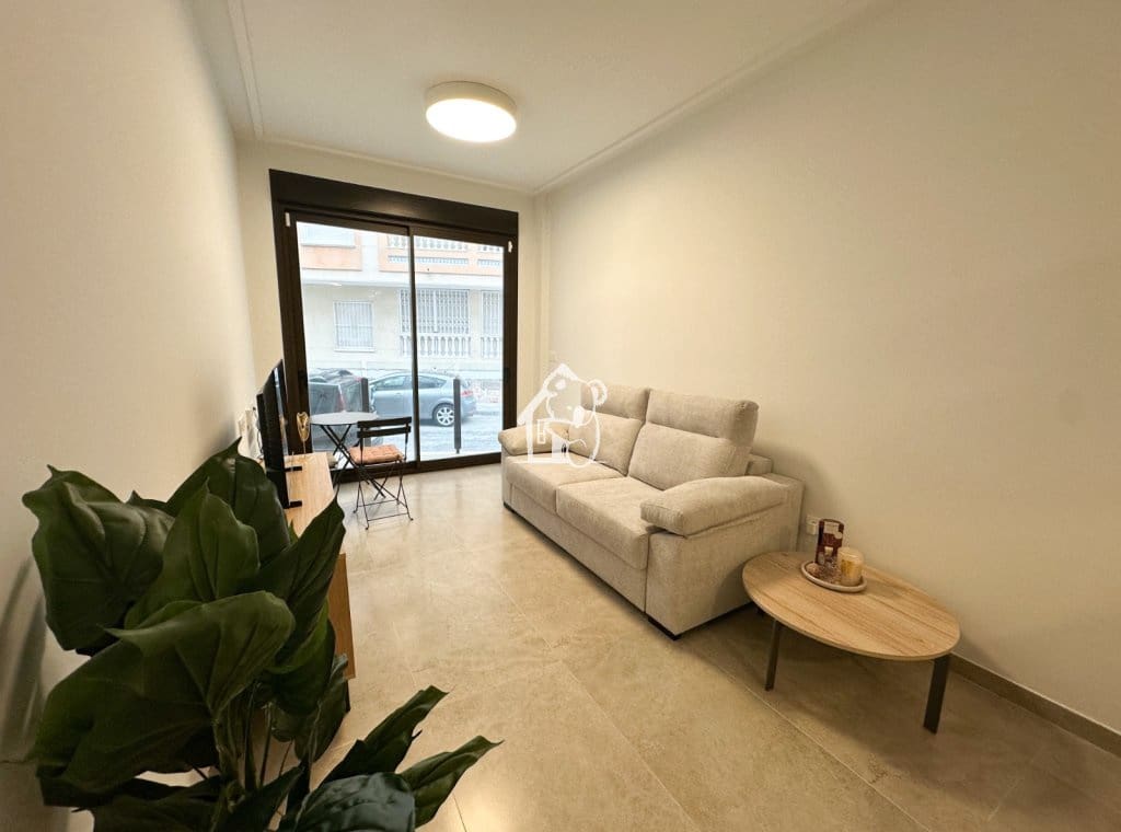1 quarto Apartamento para arrendar em Torrevieja com piscina - 850 € (Ref: 9815366)