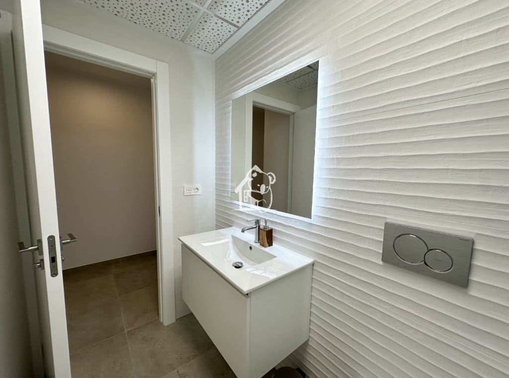 1 quarto Apartamento para arrendar em Torrevieja com piscina - 850 € (Ref: 9815366)