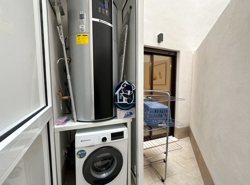 1 quarto Apartamento para arrendar em Torrevieja com piscina - 850 € (Ref: 9815366)