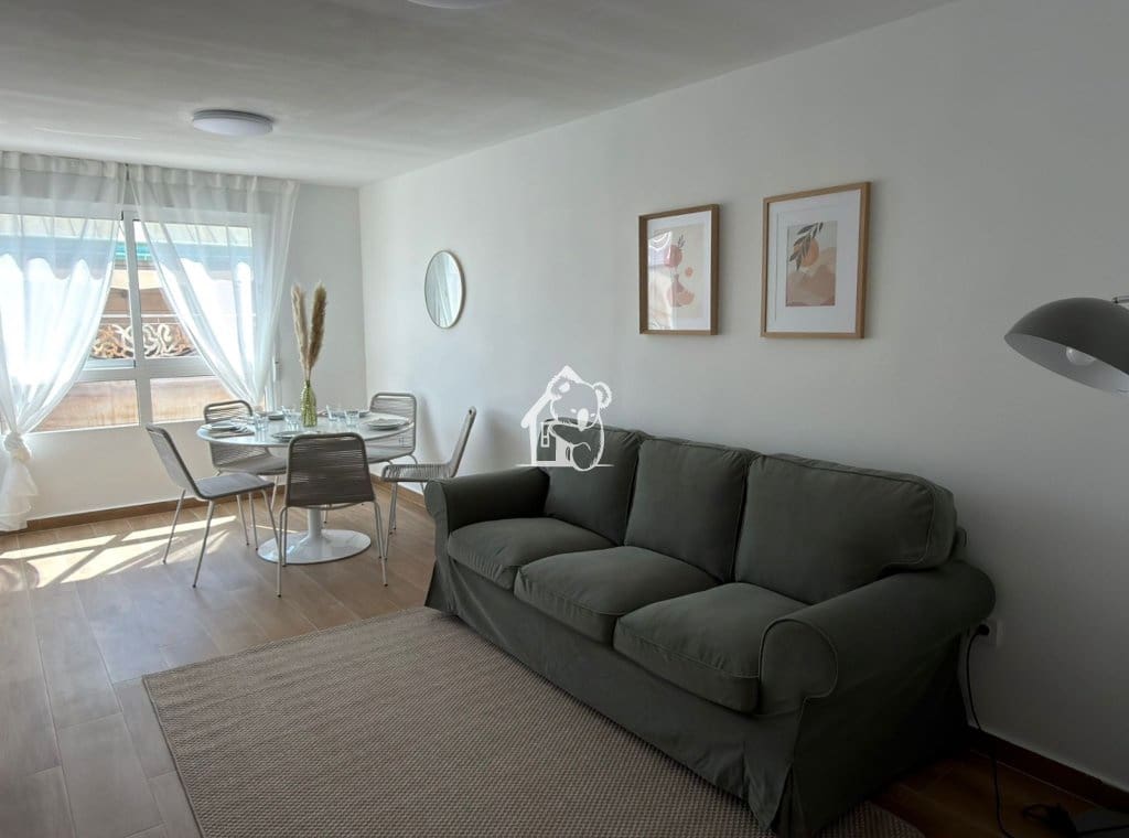 3 makuuhuone Huoneisto vuokrattavana paikassa Torrevieja - 1 200 € (Ref: 9816769)