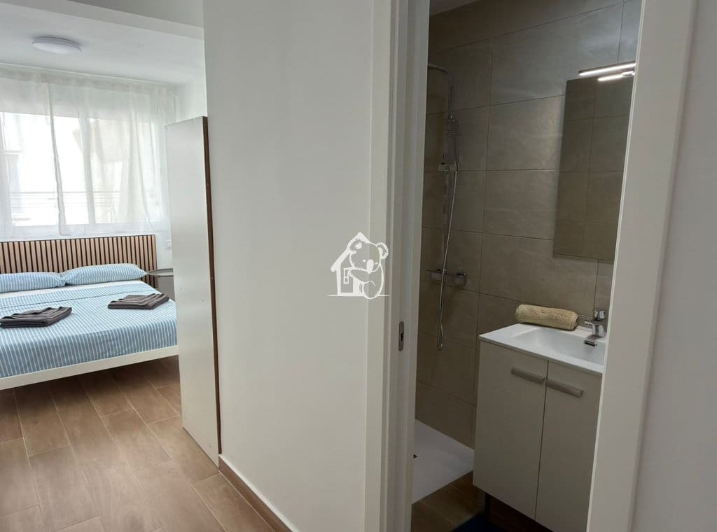 3 makuuhuone Huoneisto vuokrattavana paikassa Torrevieja - 1 200 € (Ref: 9816769)