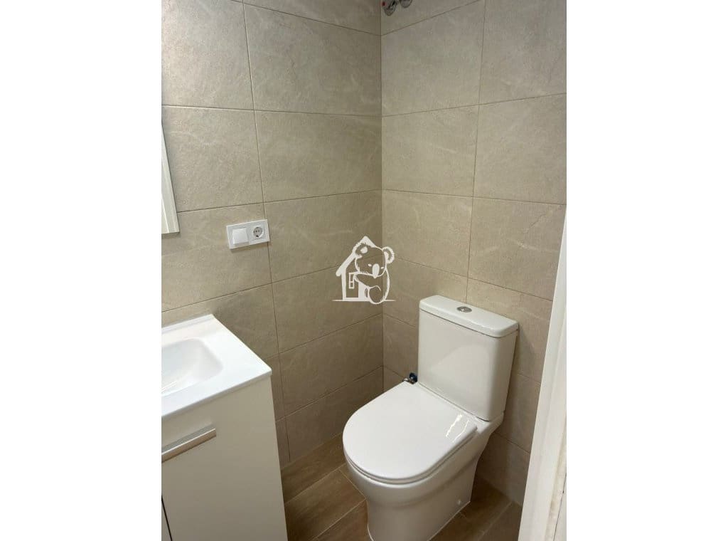 3 makuuhuone Huoneisto vuokrattavana paikassa Torrevieja - 1 200 € (Ref: 9816769)
