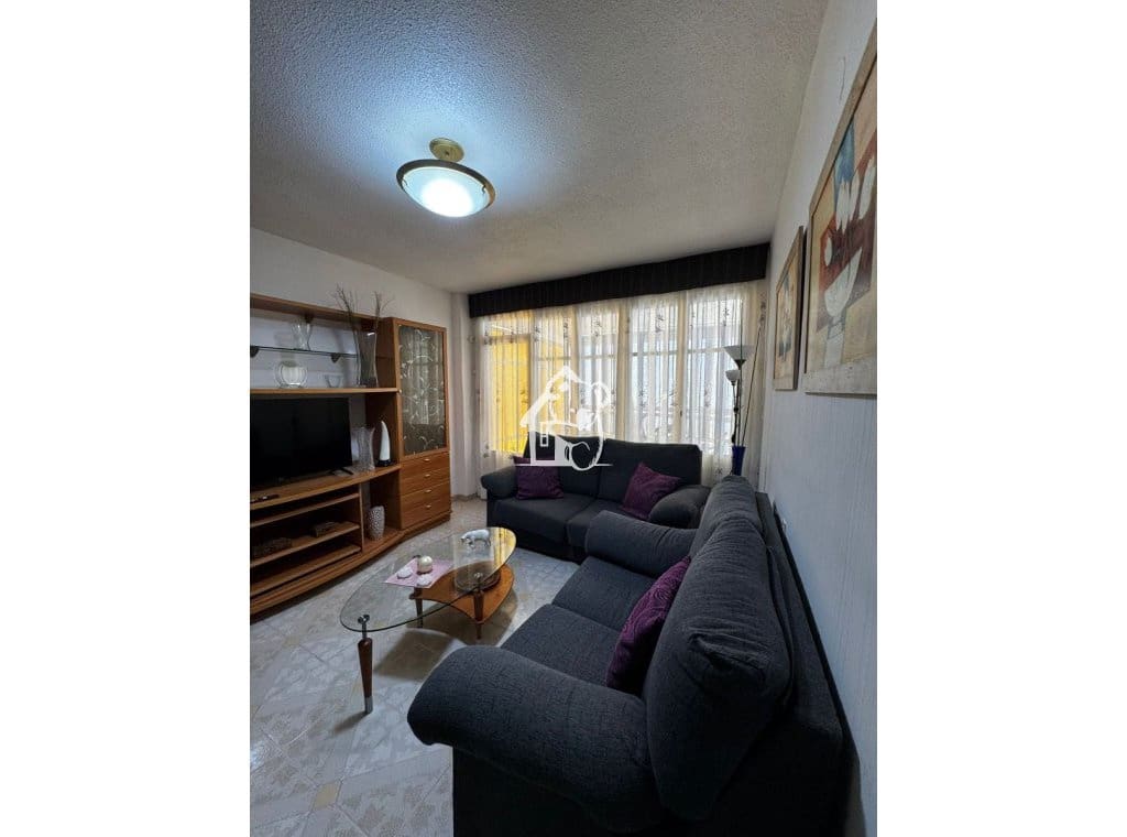 3 camera da letto Appartamento da affittare in Torrevieja - 900 € (Rif: 9816770)