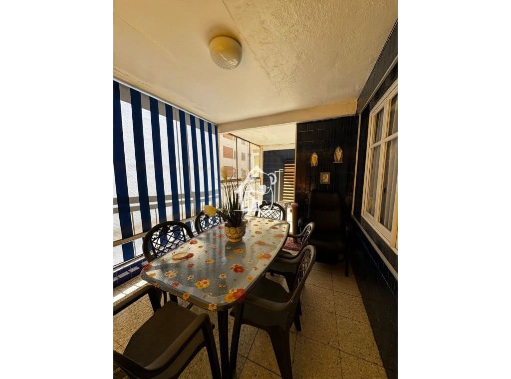 3 camera da letto Appartamento da affittare in Torrevieja - 900 € (Rif: 9816770)