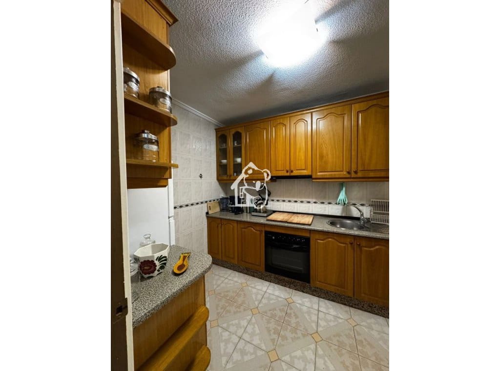 3 camera da letto Appartamento da affittare in Torrevieja - 900 € (Rif: 9816770)