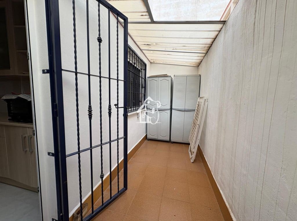 3 sovrum Villa att hyra i La Florida - 1 000 € (Ref: 9819731)
