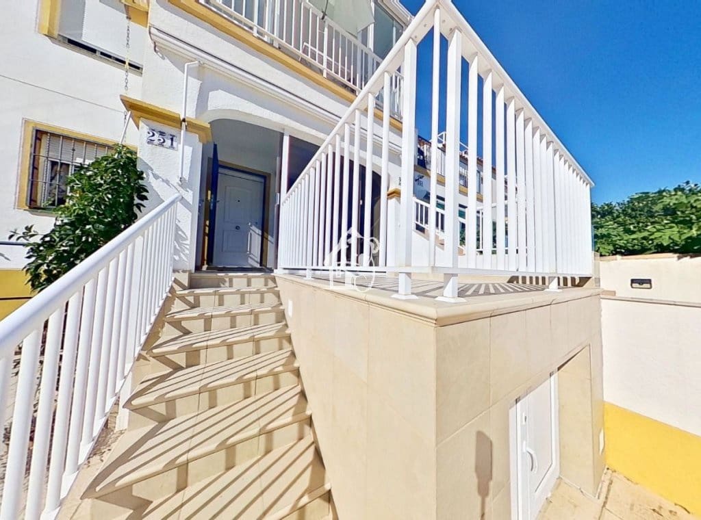 3 sovrum Villa att hyra i La Florida - 1 000 € (Ref: 9819731)
