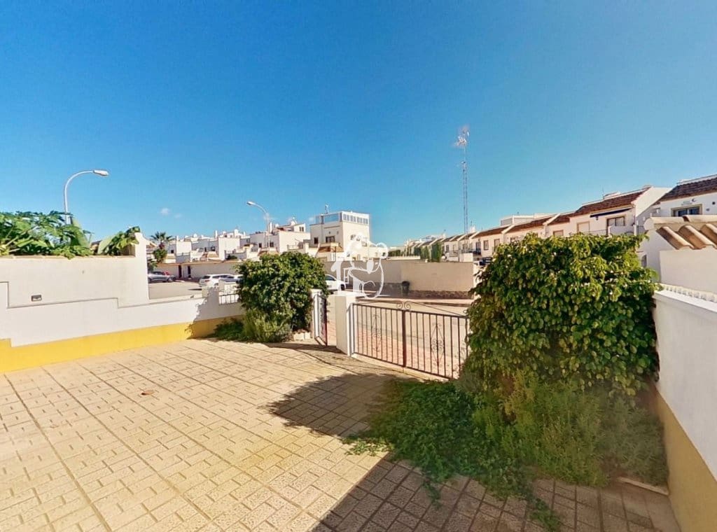 3 sovrum Villa att hyra i La Florida - 1 000 € (Ref: 9819731)